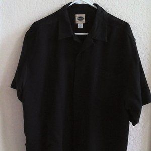 Black short sleeve casual button down